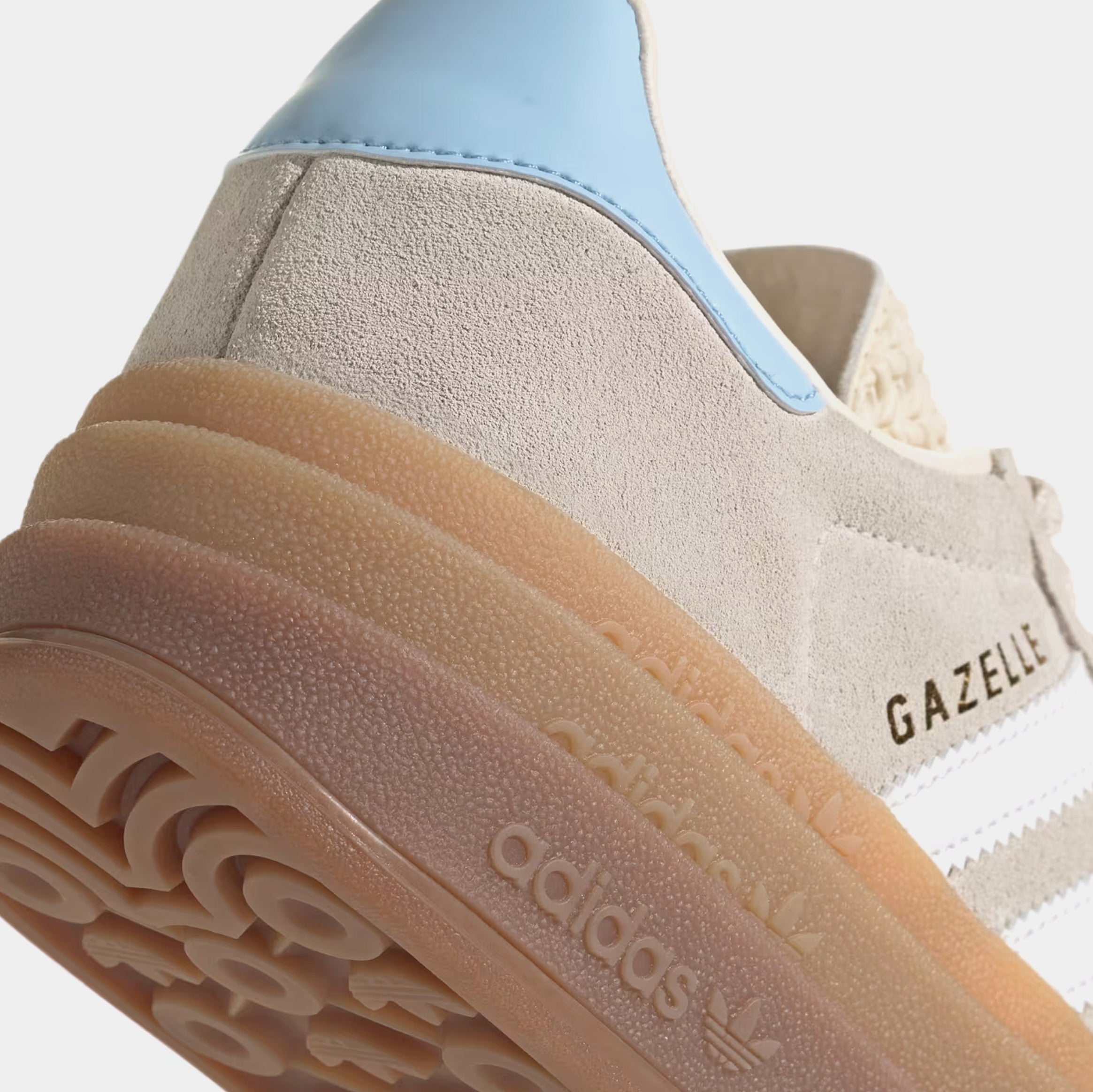 Gazelle Bold Grade School Lifestyle Shoes (Wonder White/Cloud White/Clear Sky)