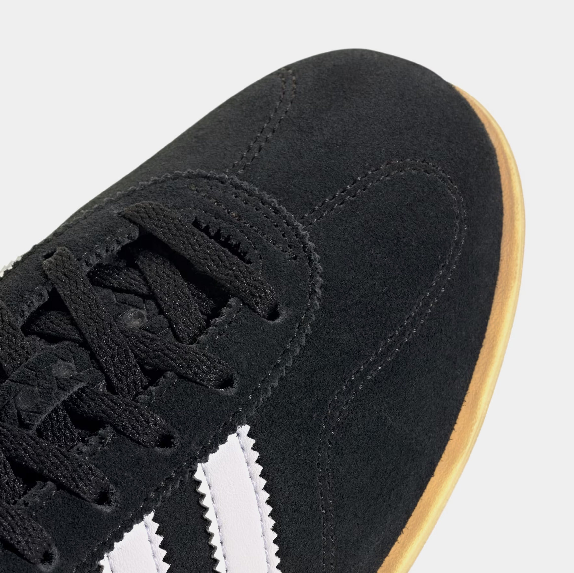 Gazelle Lo Pro Womens Lifestyle Shoes (Core Black/Cloud White/Gum)