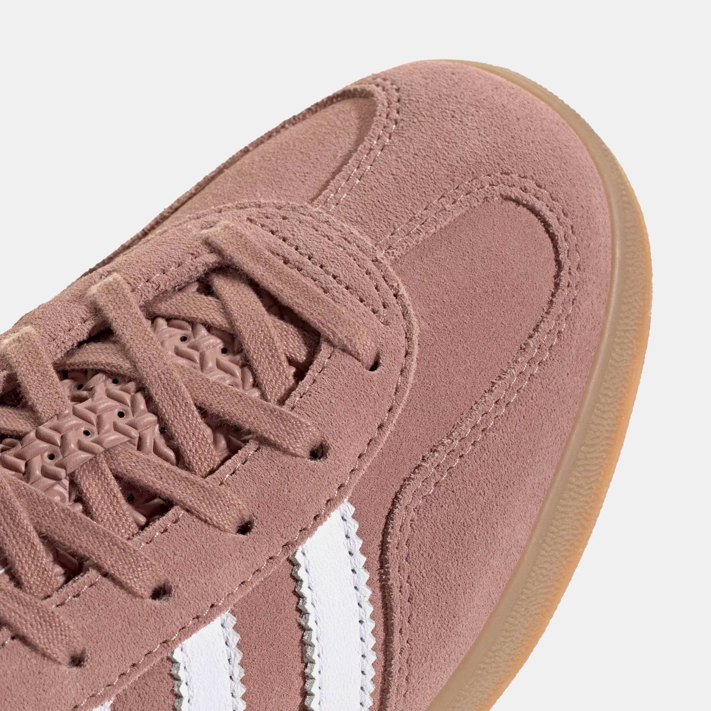 Gazelle Indoor Womens Lifestyle Shoes (Warm Clay/Cloud White/Gum)