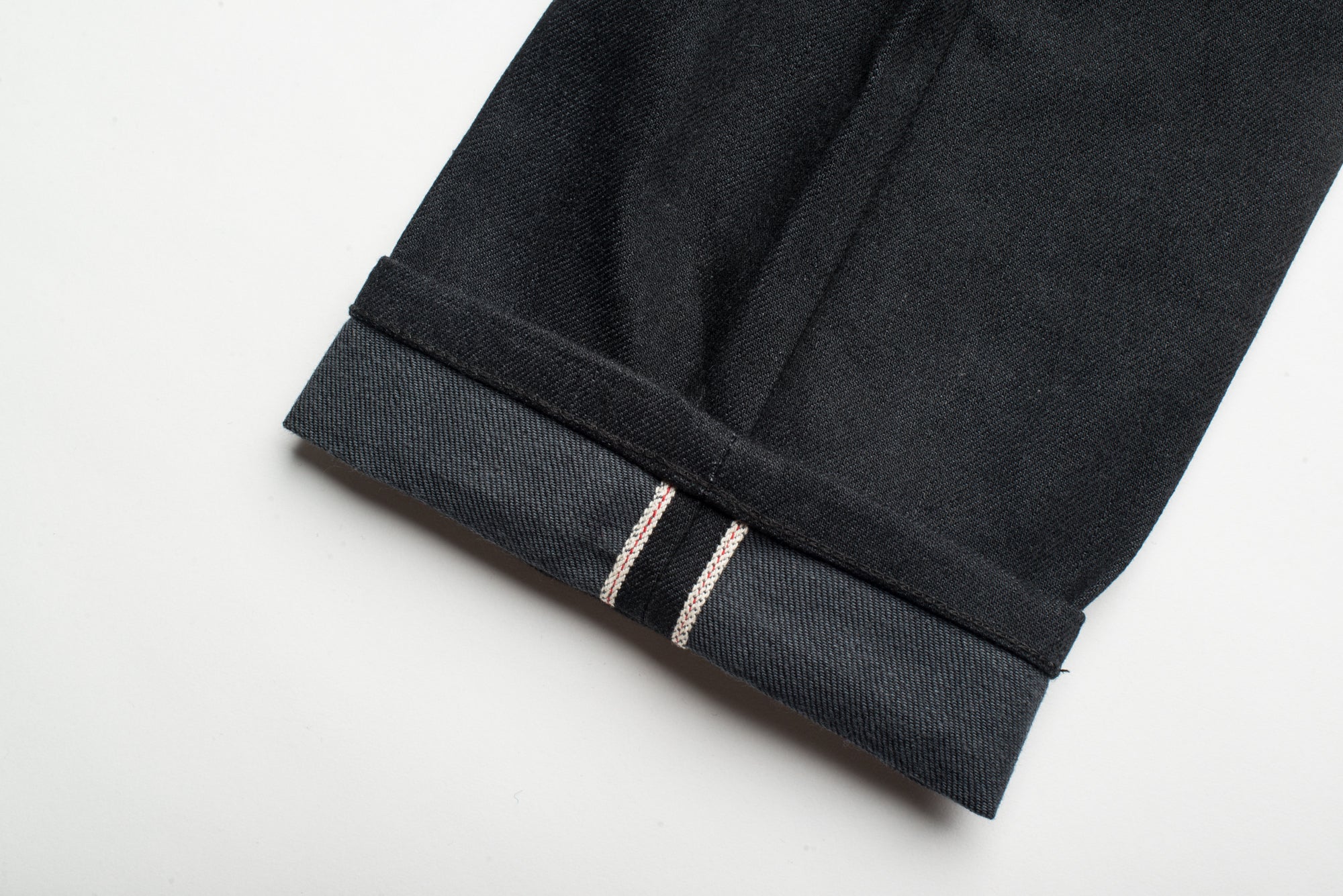 Avila Slim Taper Raw 14.25 Ounce Black Grey