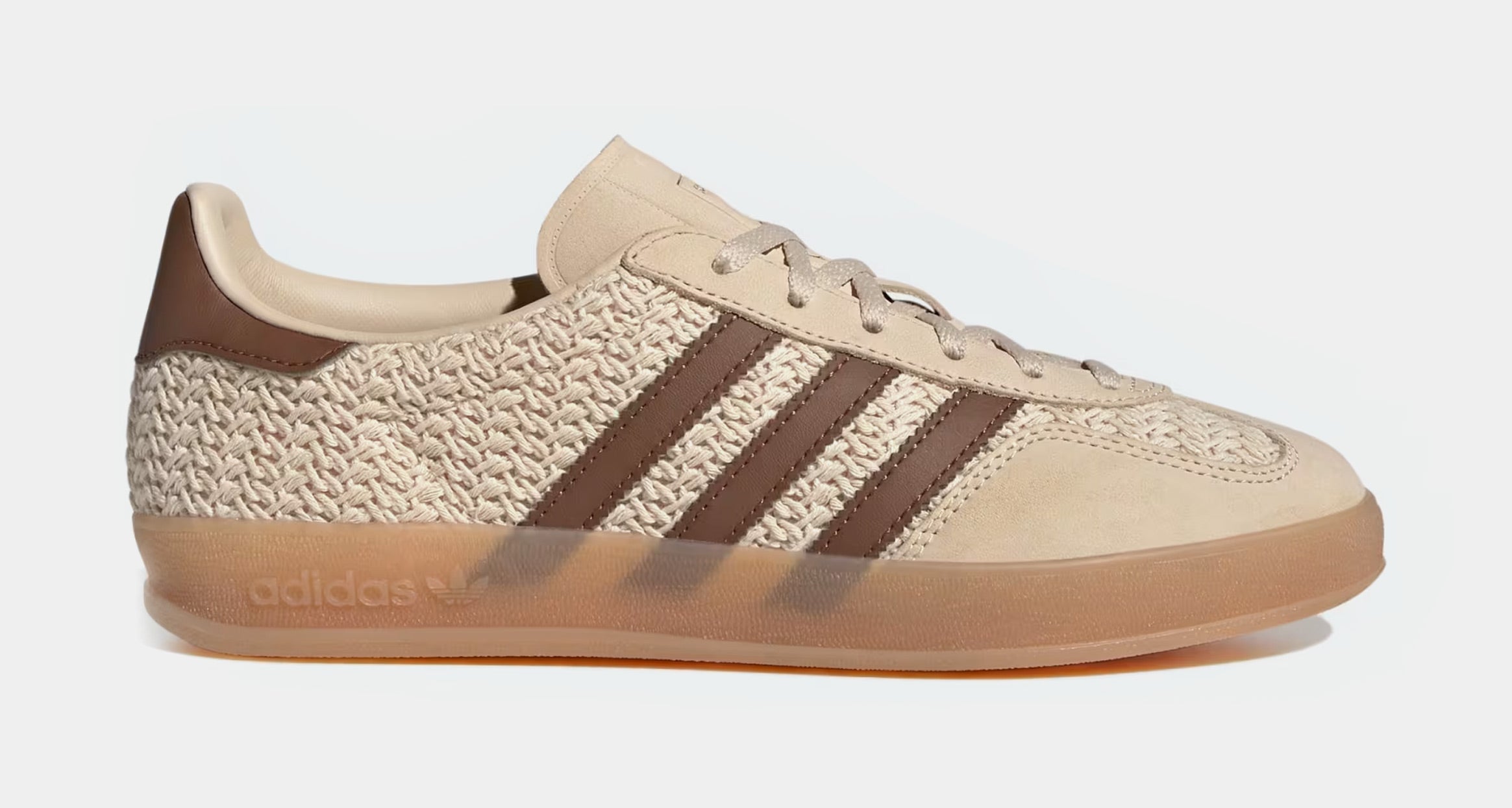 Gazelle Indoor Womens Lifestyle Shoes (Sand Strata/Premium Brown/Gum 3)